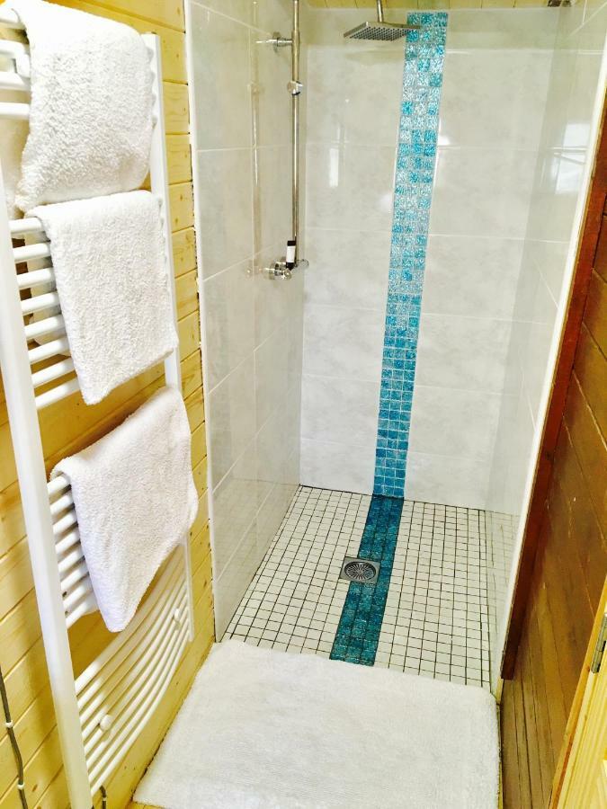 Chalet Free Sauna & Spa Superking Bed Killaloo 외부 사진